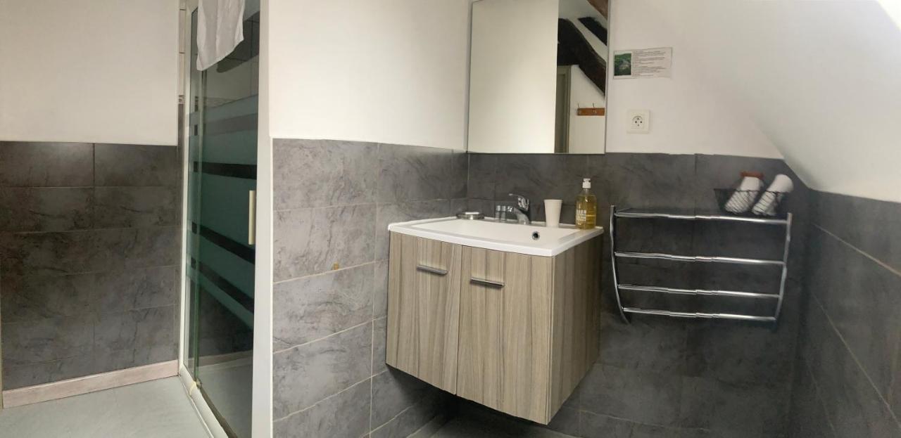 Le Jaonnet Bed & Breakfast Nabirat Bagian luar foto