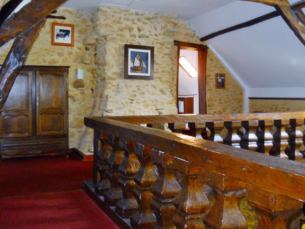 Le Jaonnet Bed & Breakfast Nabirat Bagian luar foto